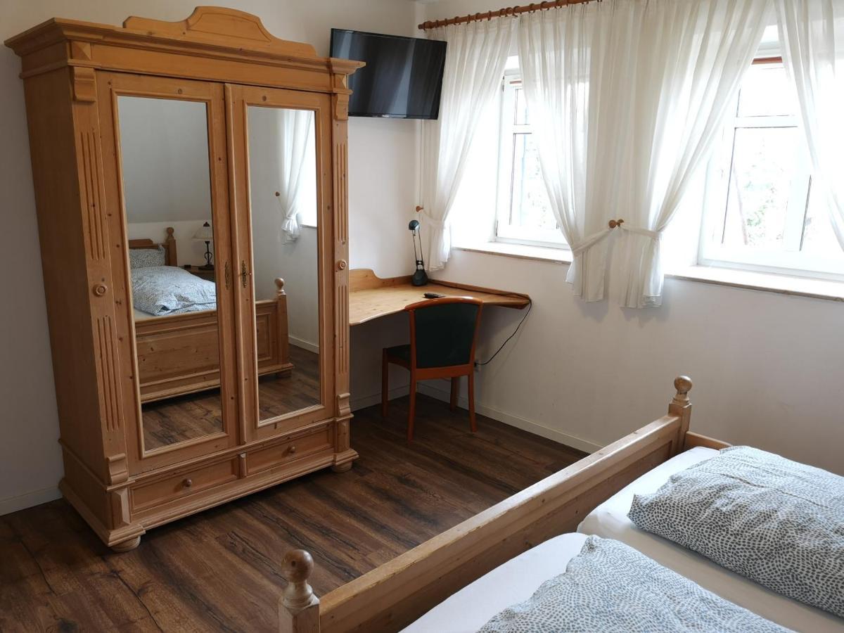 Gaestezimmer Emmis Erbe Peine Exterior foto